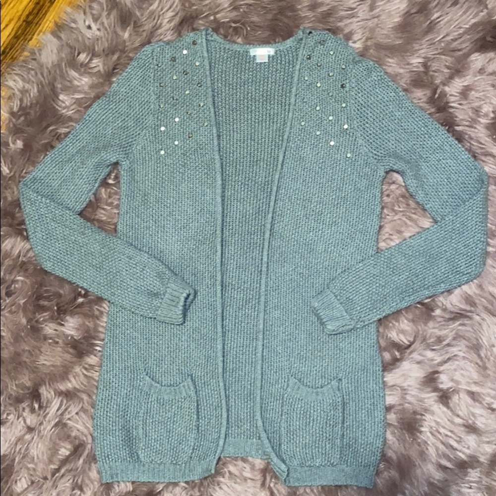 Grey open front sweater with stud design